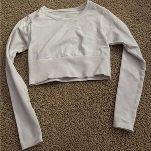 Elegant White Long Sleeve Crop Top